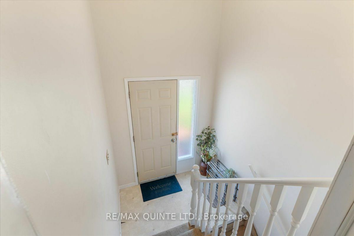 Property Photo:  27A Pepper Ave  ON K8P 4R2 