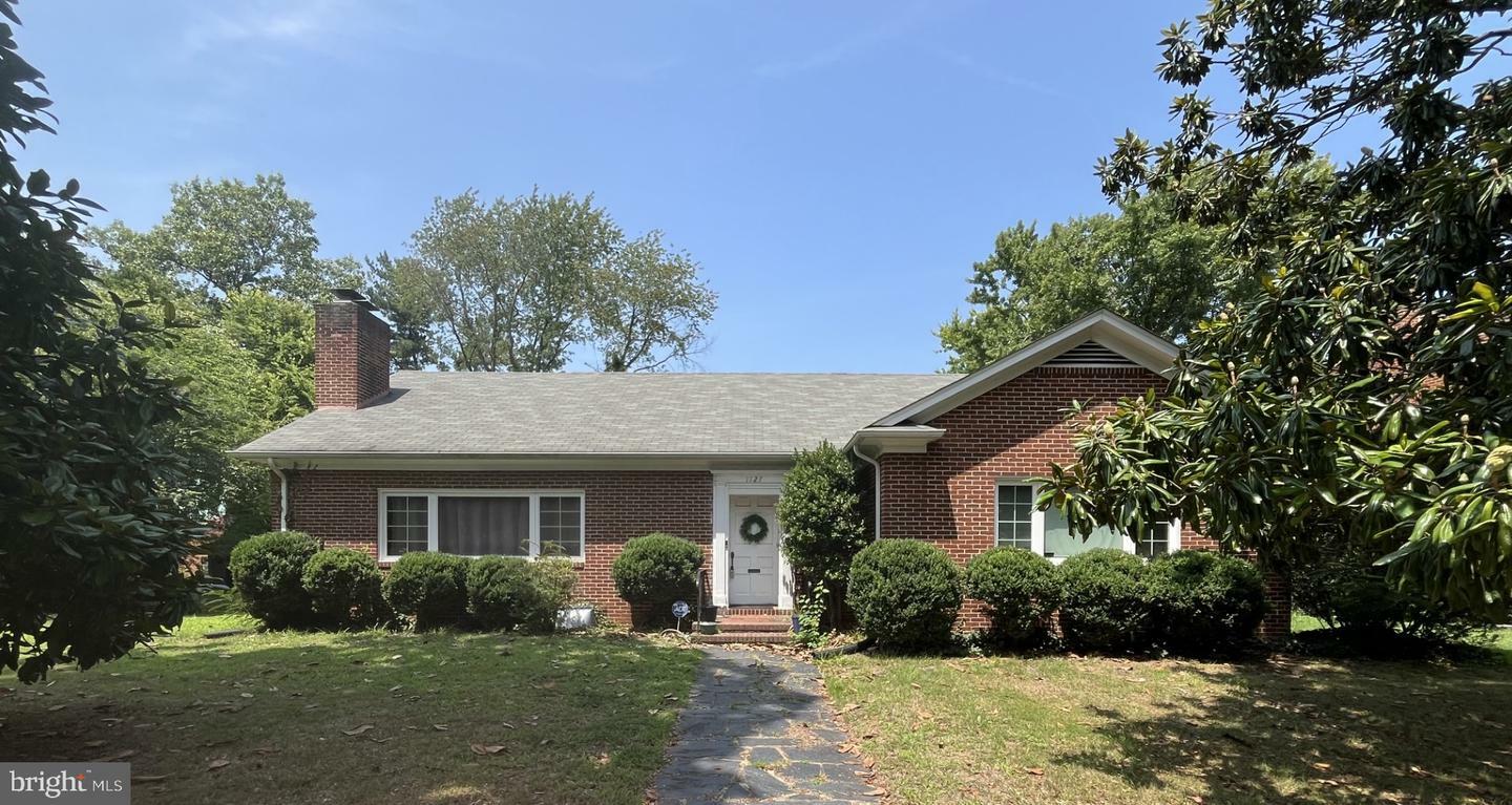 Property Photo:  1127 Hanover Street  VA 22401 