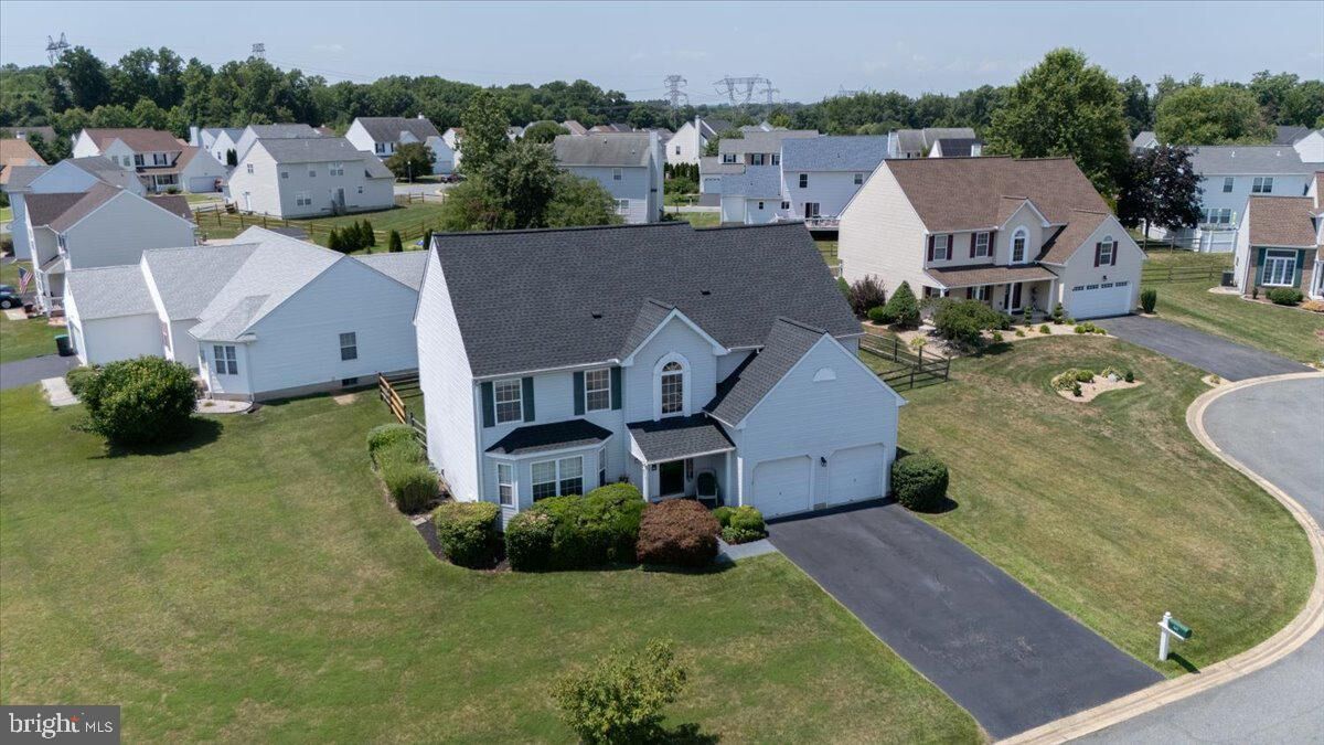 Property Photo:  547 Sepia Court  DE 19702 