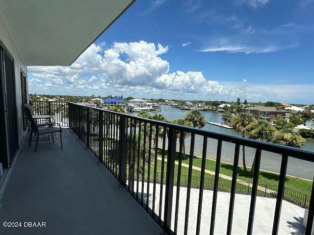 Property Photo:  501 N Causeway  FL 32169 