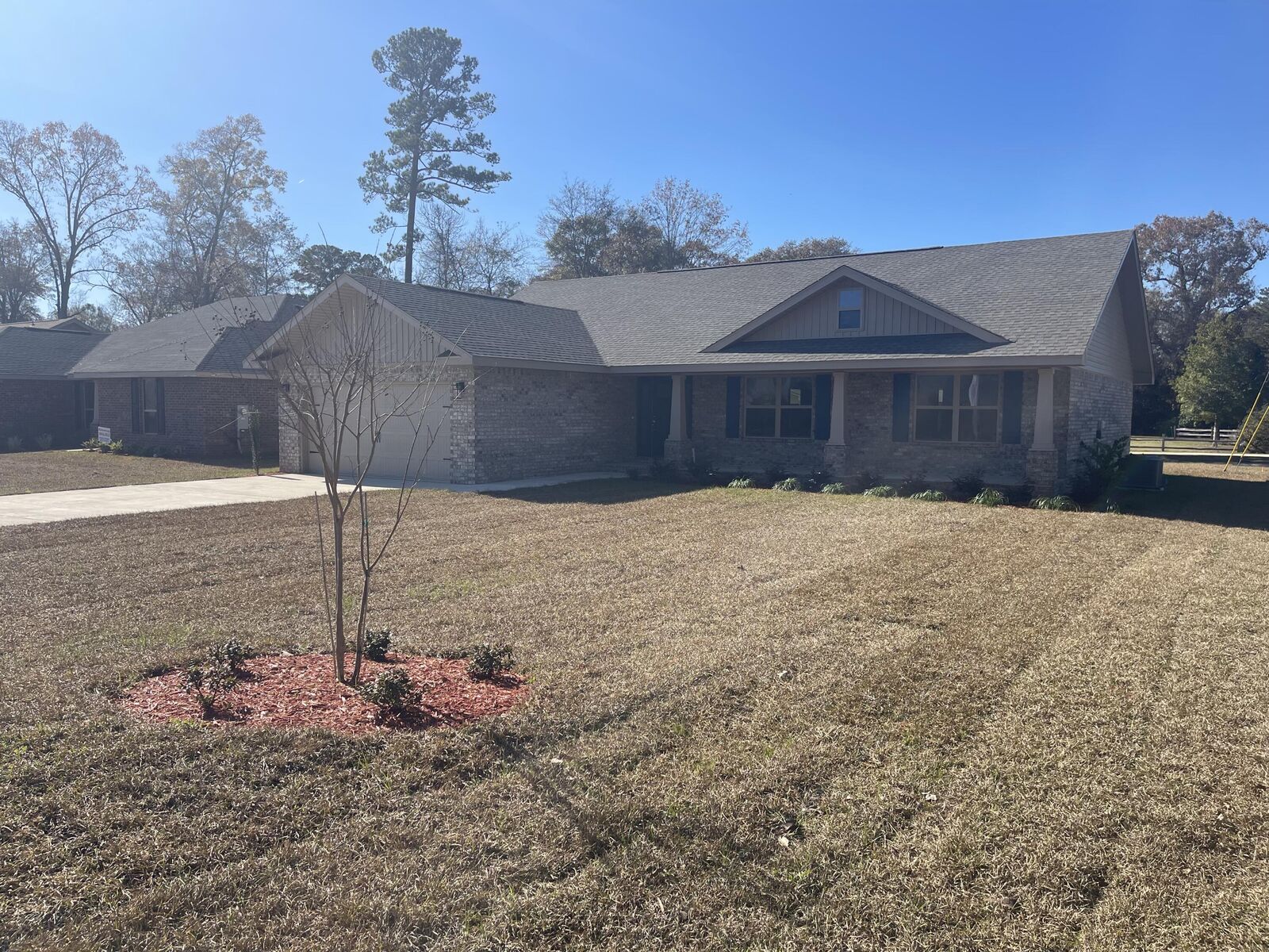 Property Photo: 5908 Silvercrest Boulevard FL 32536