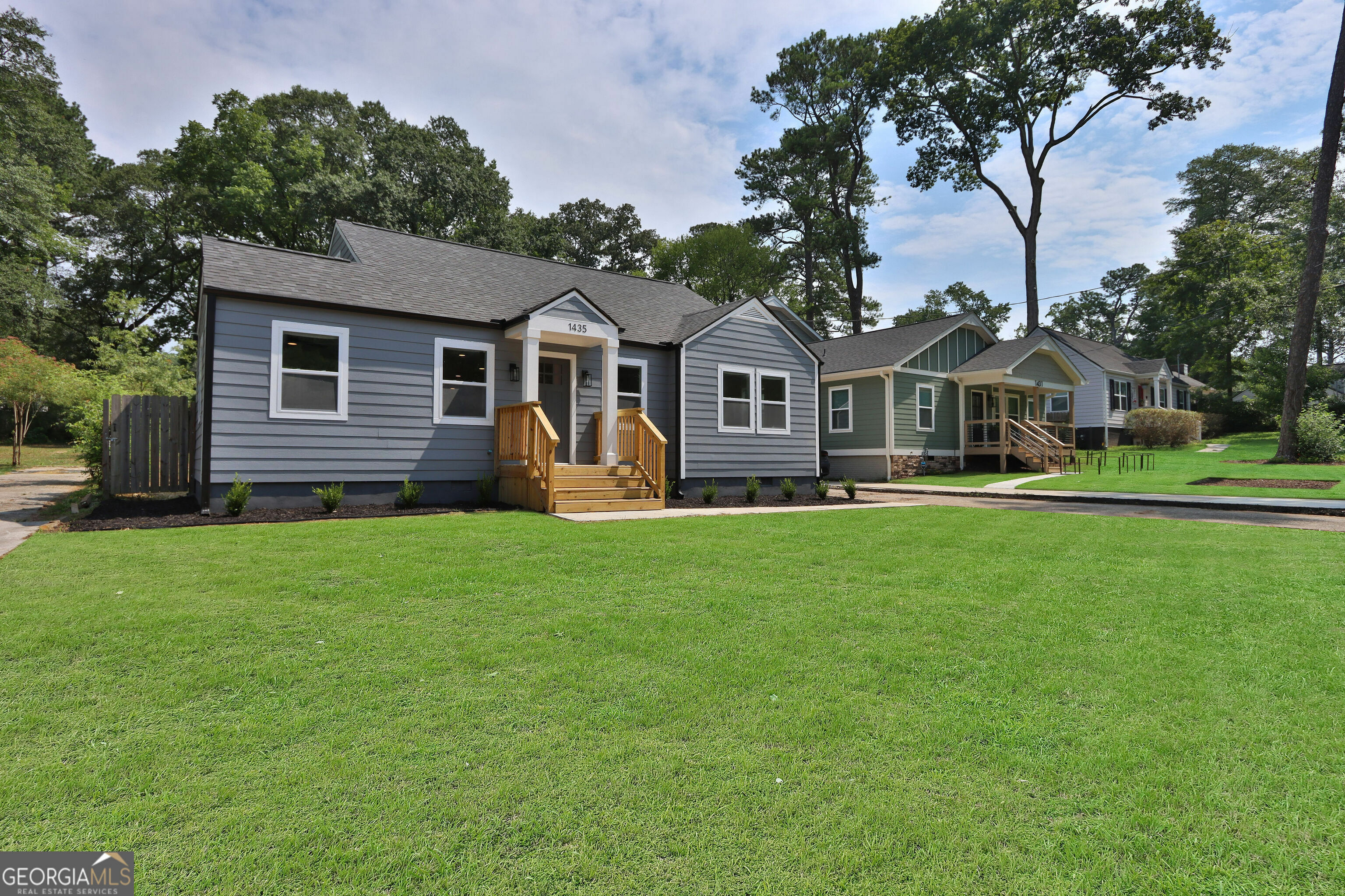 Property Photo:  1435 Richland Road SW  GA 30310 