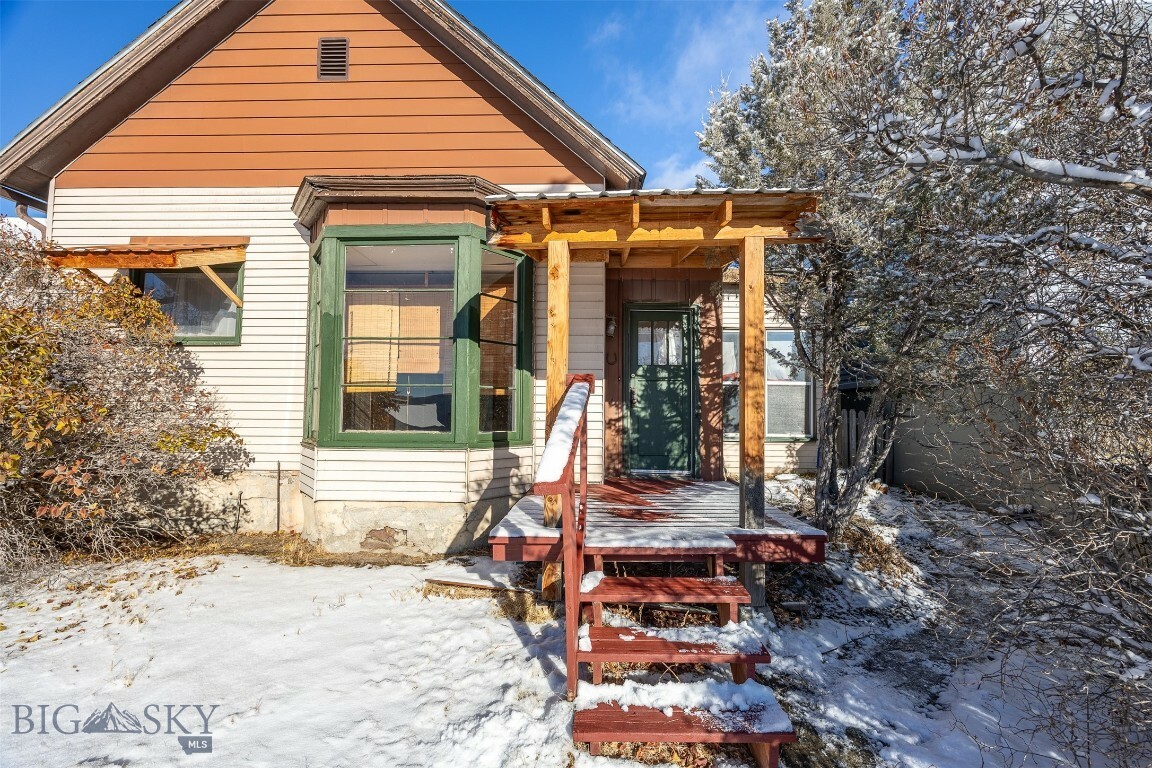 Property Photo:  407 W Quartz Street  MT 59701 