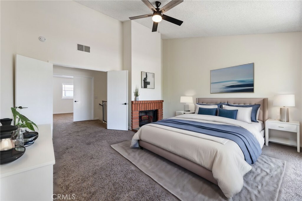 Property Photo:  7048 Cerritos Avenue 2  CA 90680 