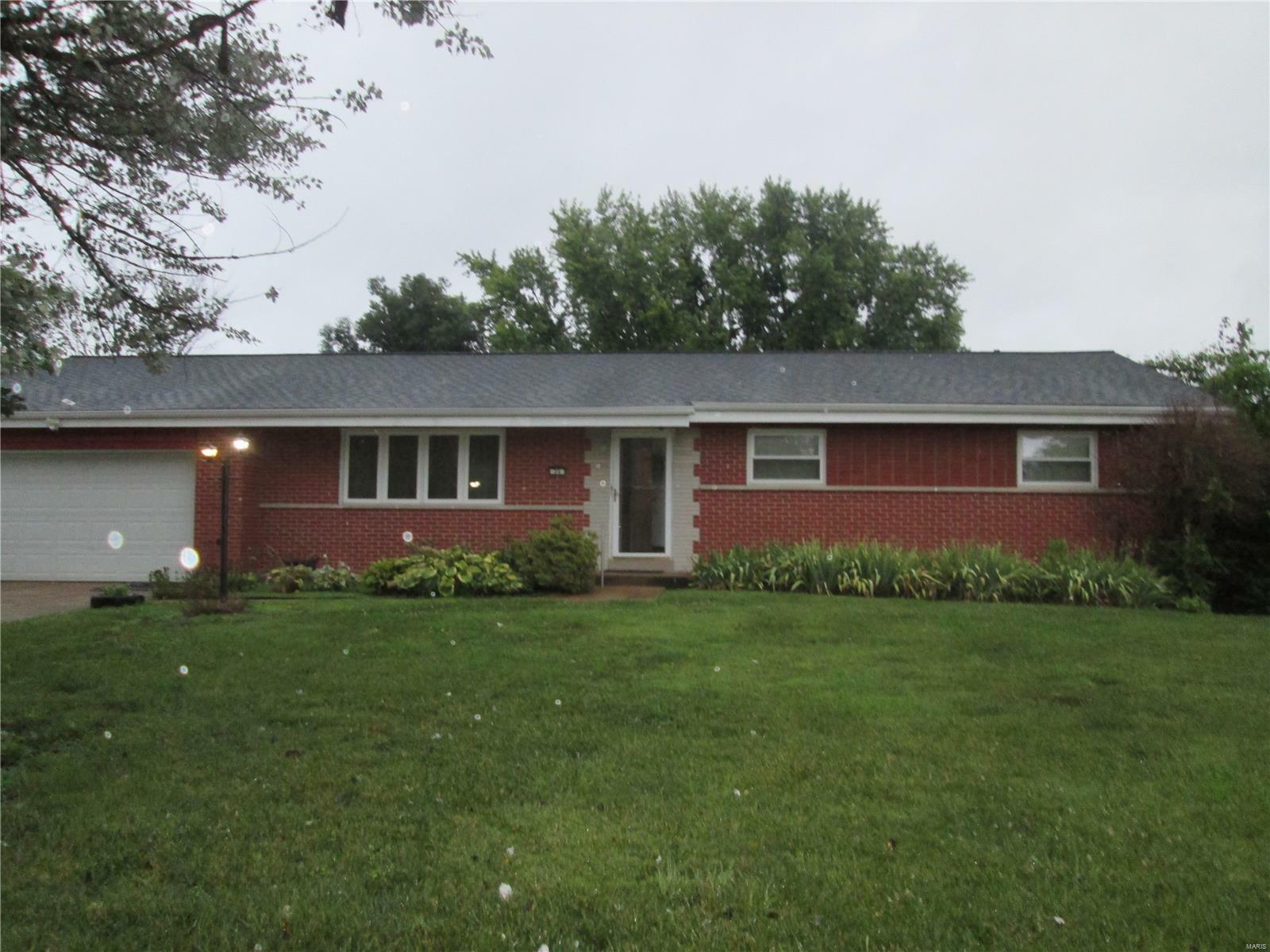 Property Photo:  24 Ranchview Drive  MO 63033 