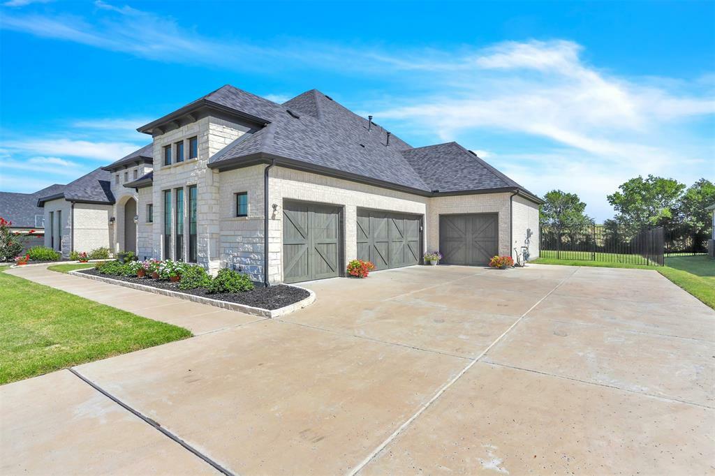 Property Photo:  726 Singing Water Drive  TX 75087 