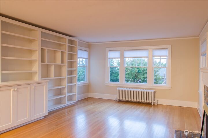 Property Photo:  1230 16th Avenue E  WA 98112 