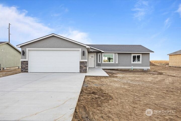 Property Photo:  705  P Street NE  WA 99344 