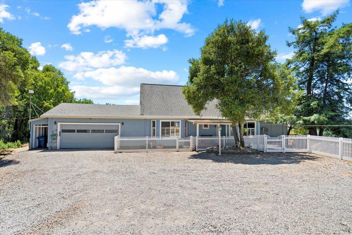 Property Photo:  707 Summit Road  CA 95076 