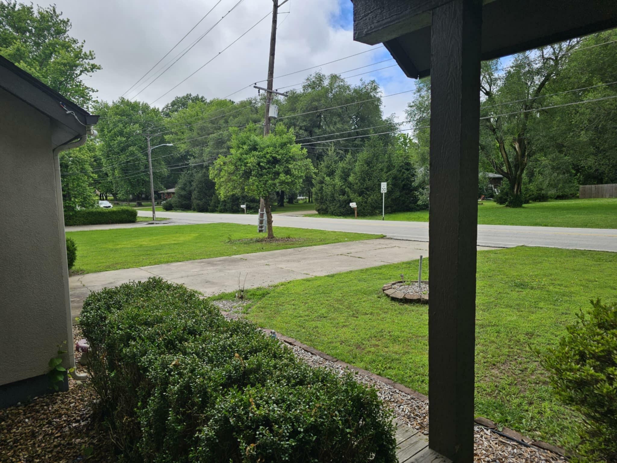 Property Photo: 3166 W Seminole Street MO 65807