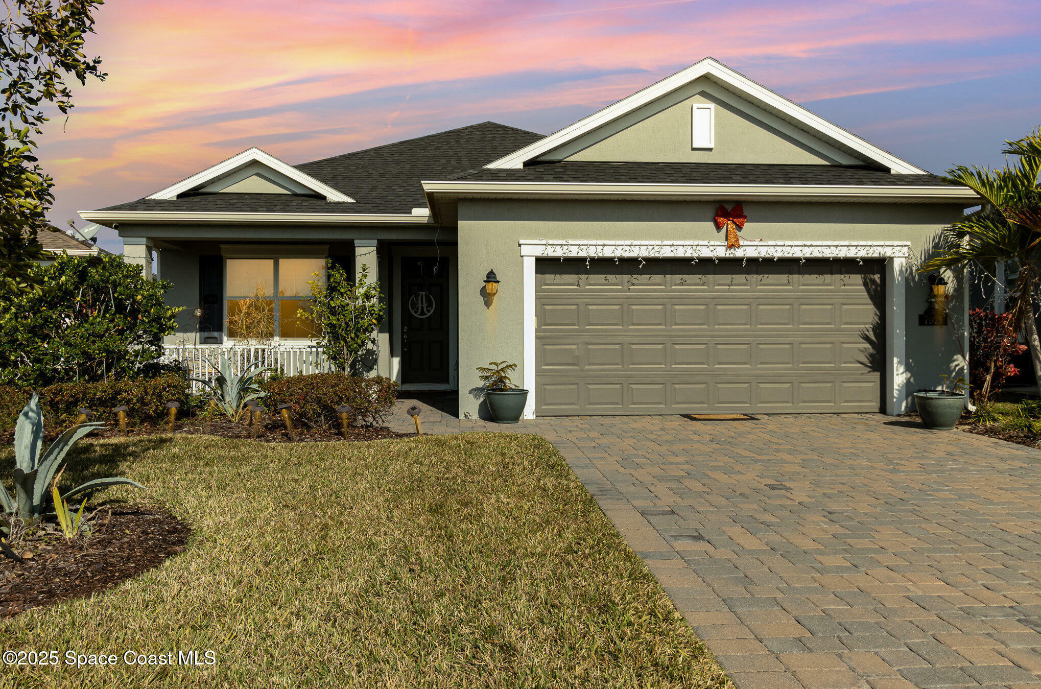 Property Photo:  7921 Mocan Court  FL 32940 