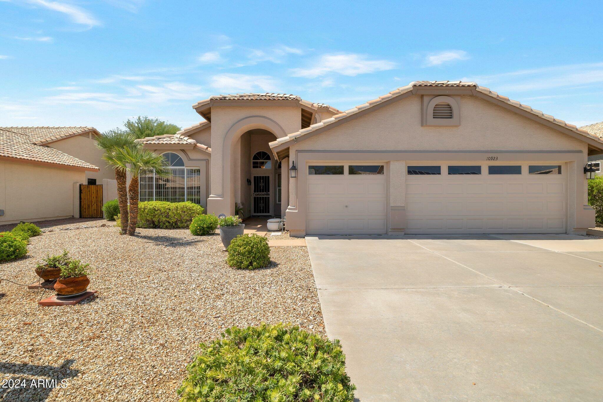 Property Photo:  10923 W Escuda Drive  AZ 85373 