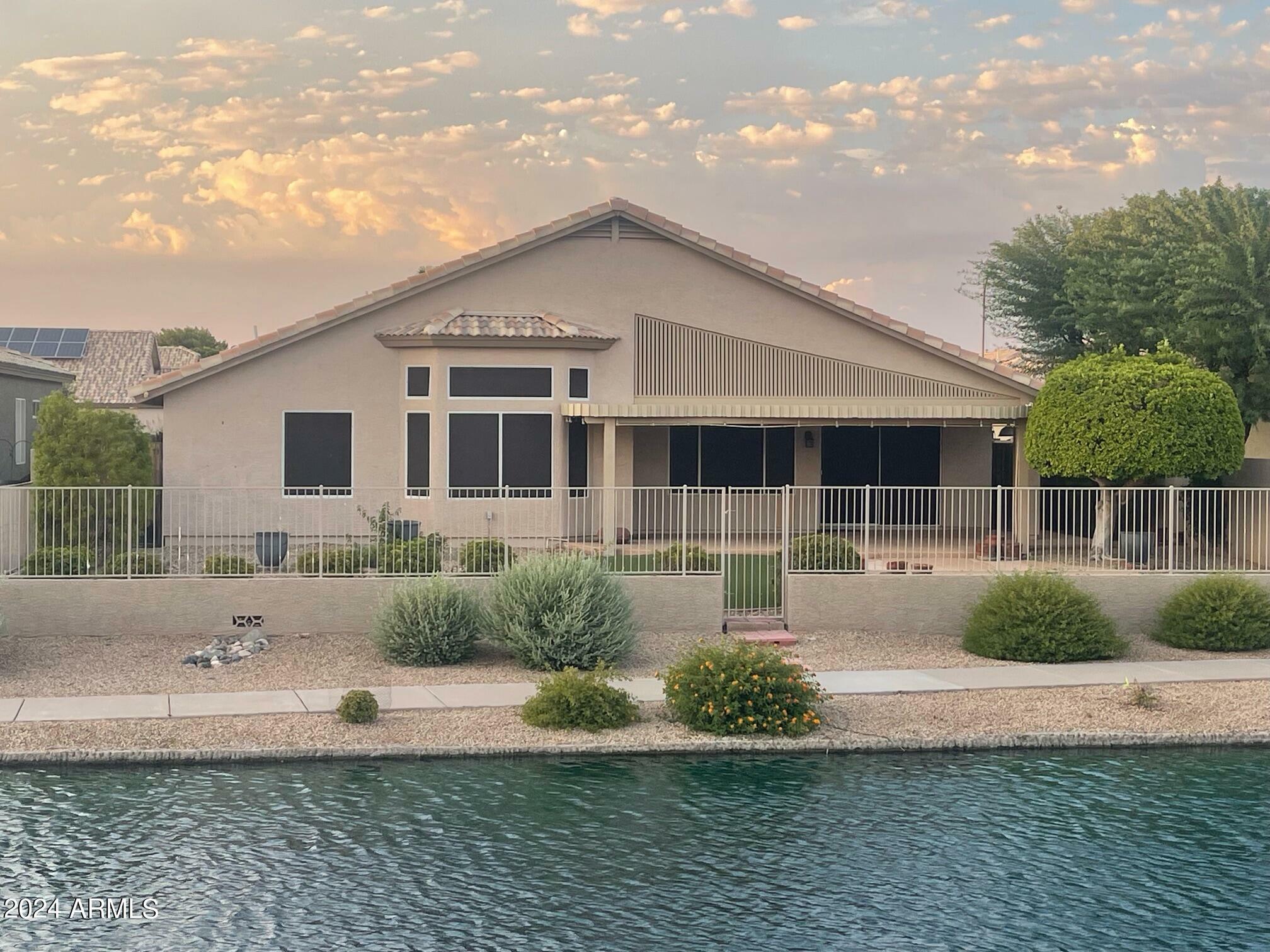 Property Photo: 10923 W Escuda Drive AZ 85373