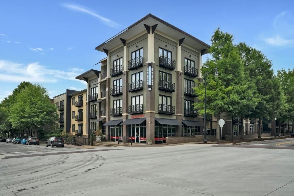 Property Photo:  5300 Peachtree Road 2305  GA 30341 