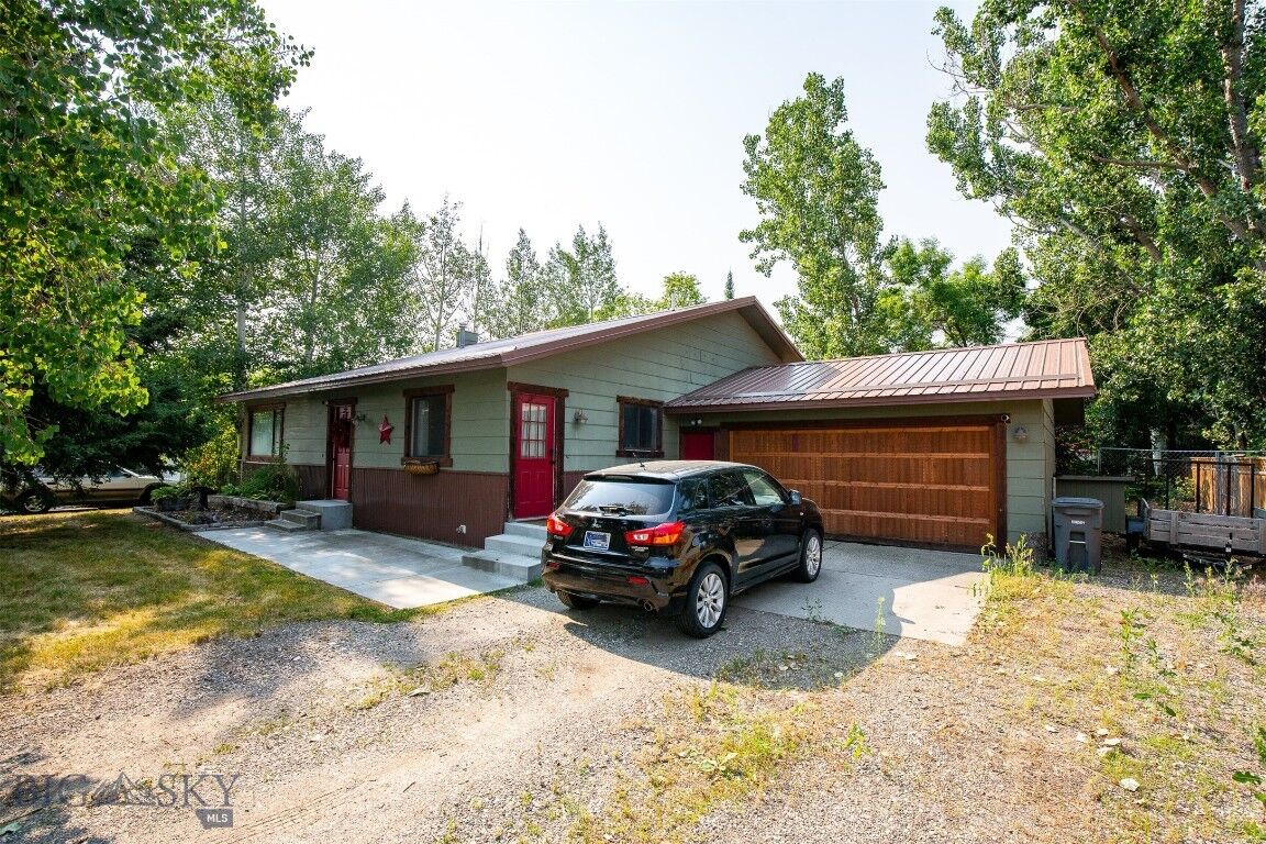 Property Photo: 404 Henry Drive MT 59714