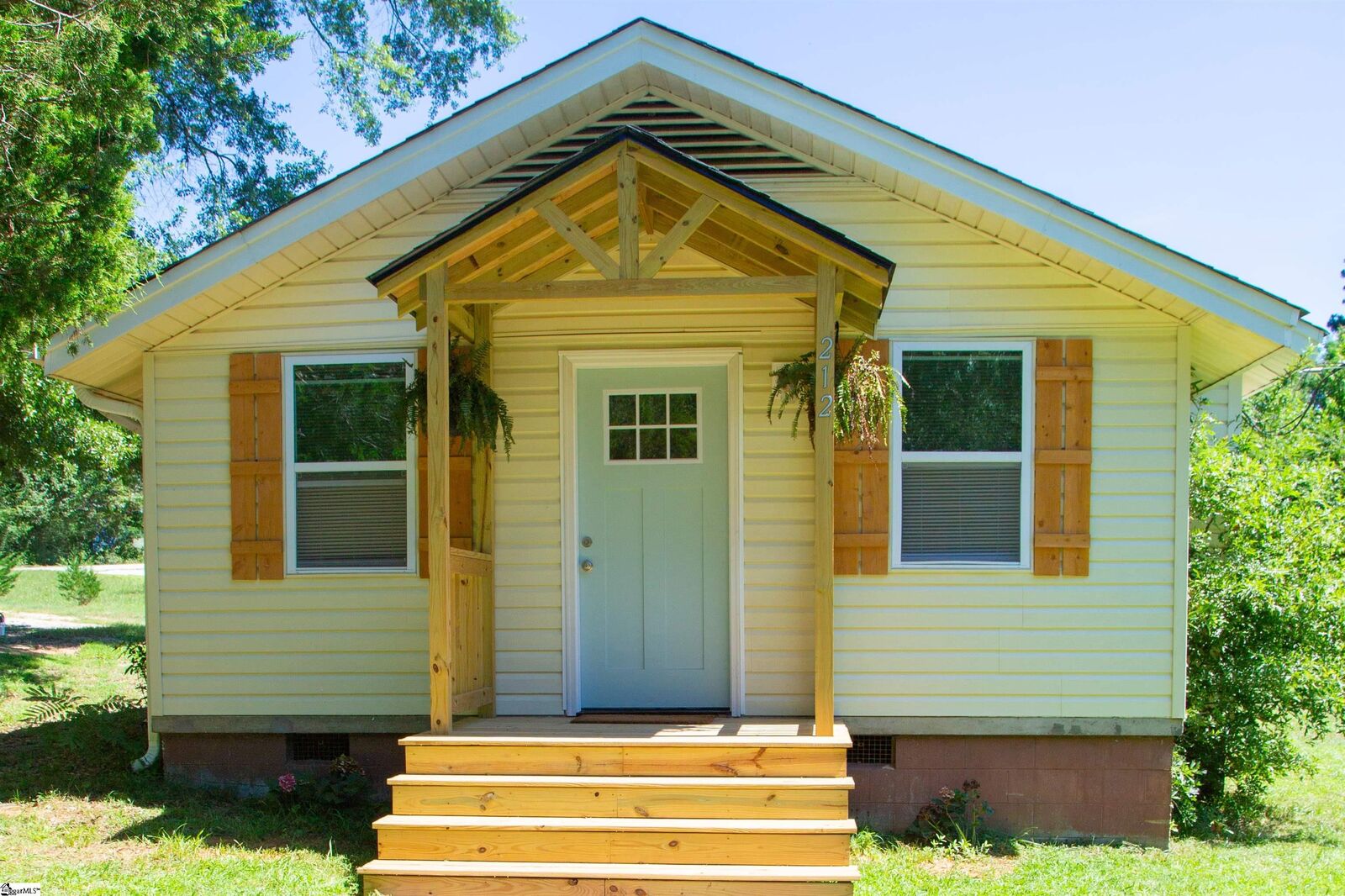 Property Photo: 212 Moody Road SC 29673