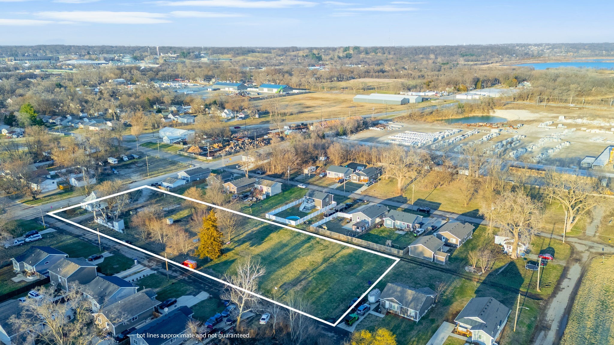 801 SE 27th Court  Des Moines IA 50317 photo
