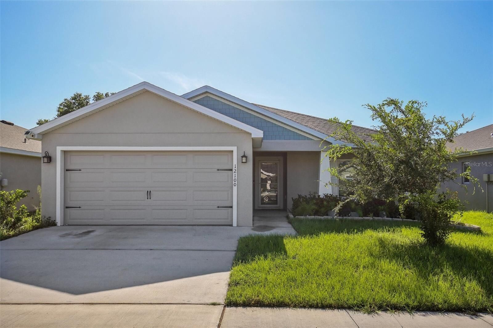 Property Photo:  12100 Stone Pine Street  FL 33569 