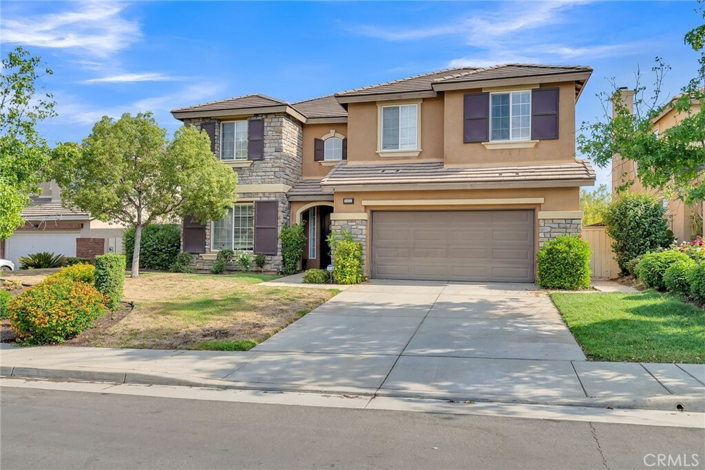 Property Photo:  3352 Fir Circle  CA 92530 