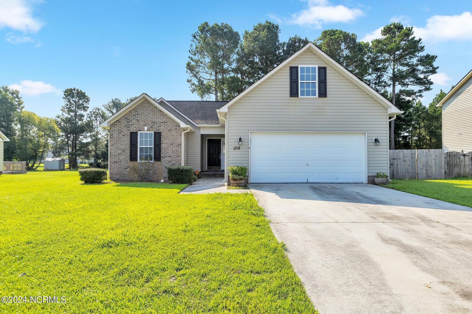 Property Photo:  108 Burning Tree Lane  NC 28546 