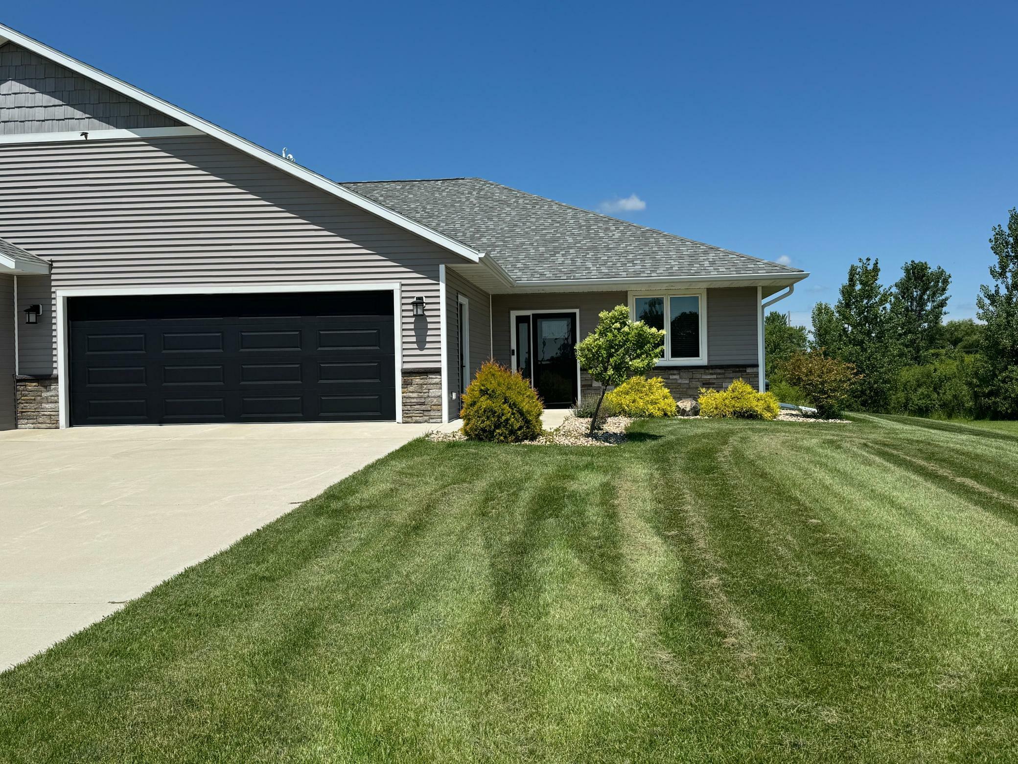 Property Photo: 2170 Palmer Circle MN 56007