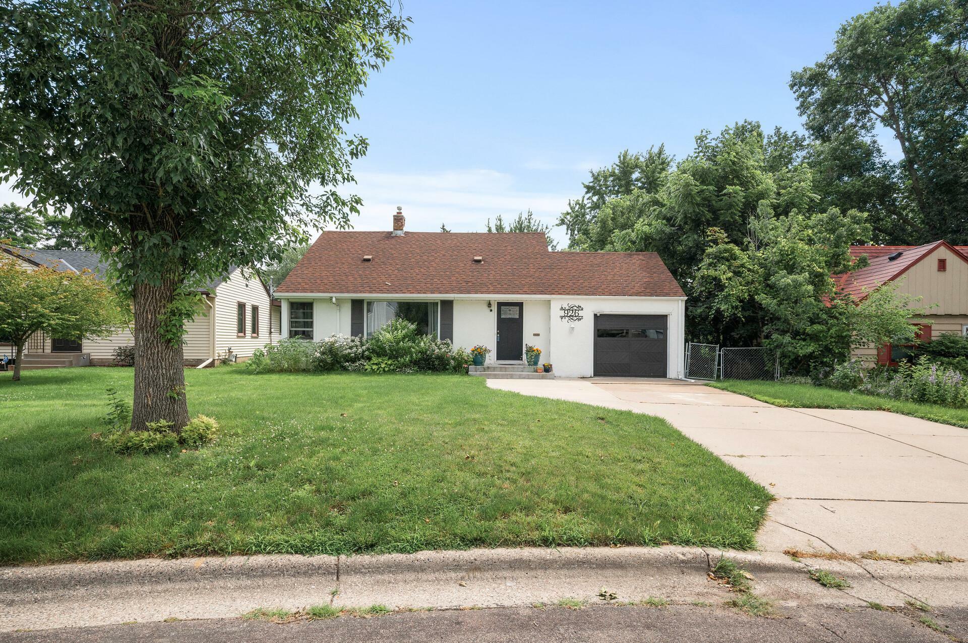 Property Photo:  926 Ohio Street  MN 55118 