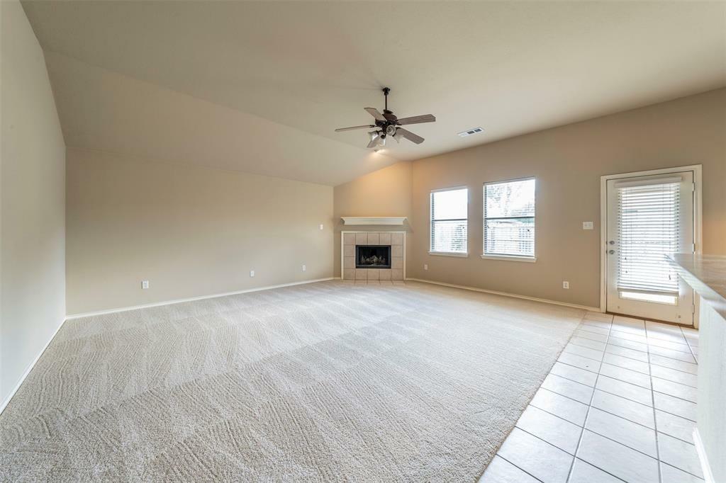 Photo de la propriété:  3505 Hermalinda Drive  TX 76207 