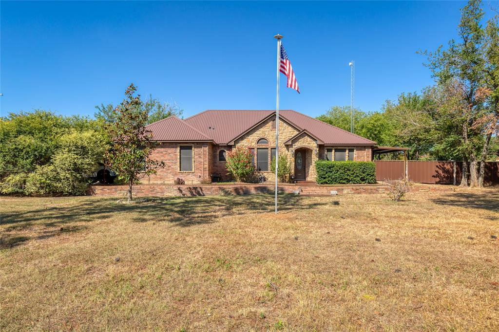 Property Photo:  1045 Sandlin Lane  TX 76082 