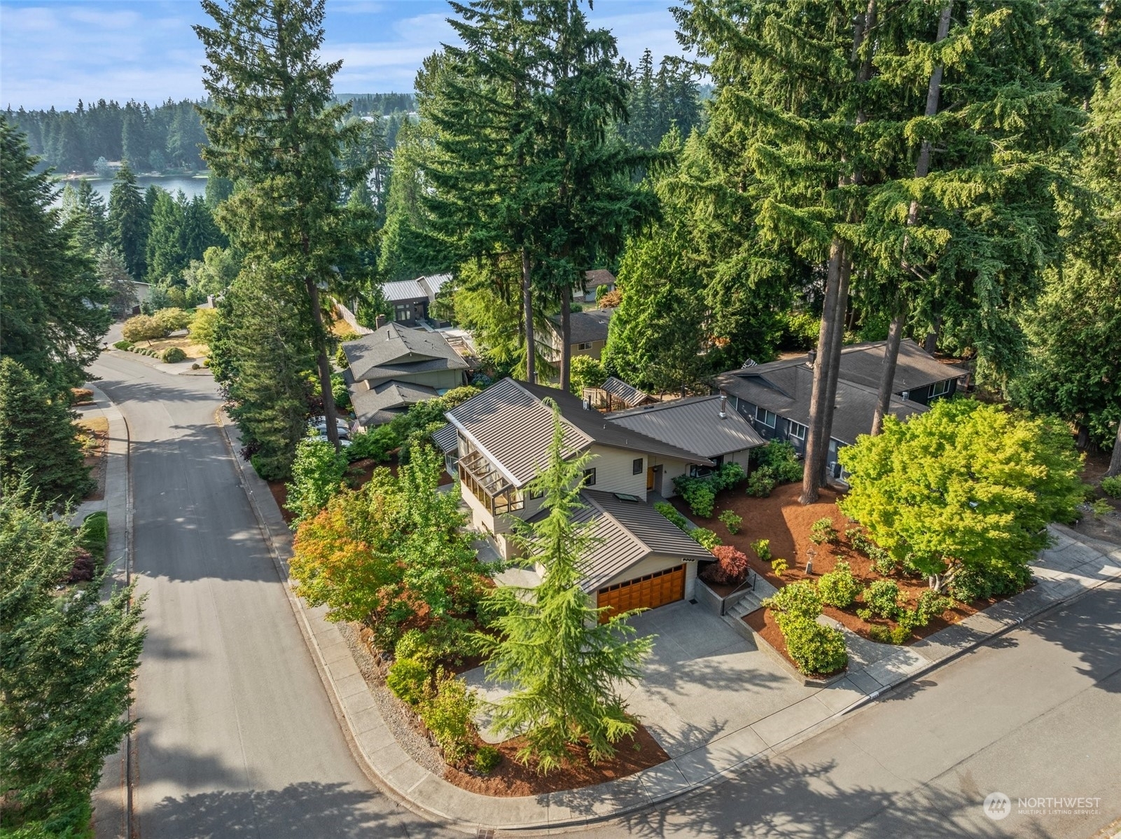 Property Photo:  2059 166th Avenue SE  WA 98008 