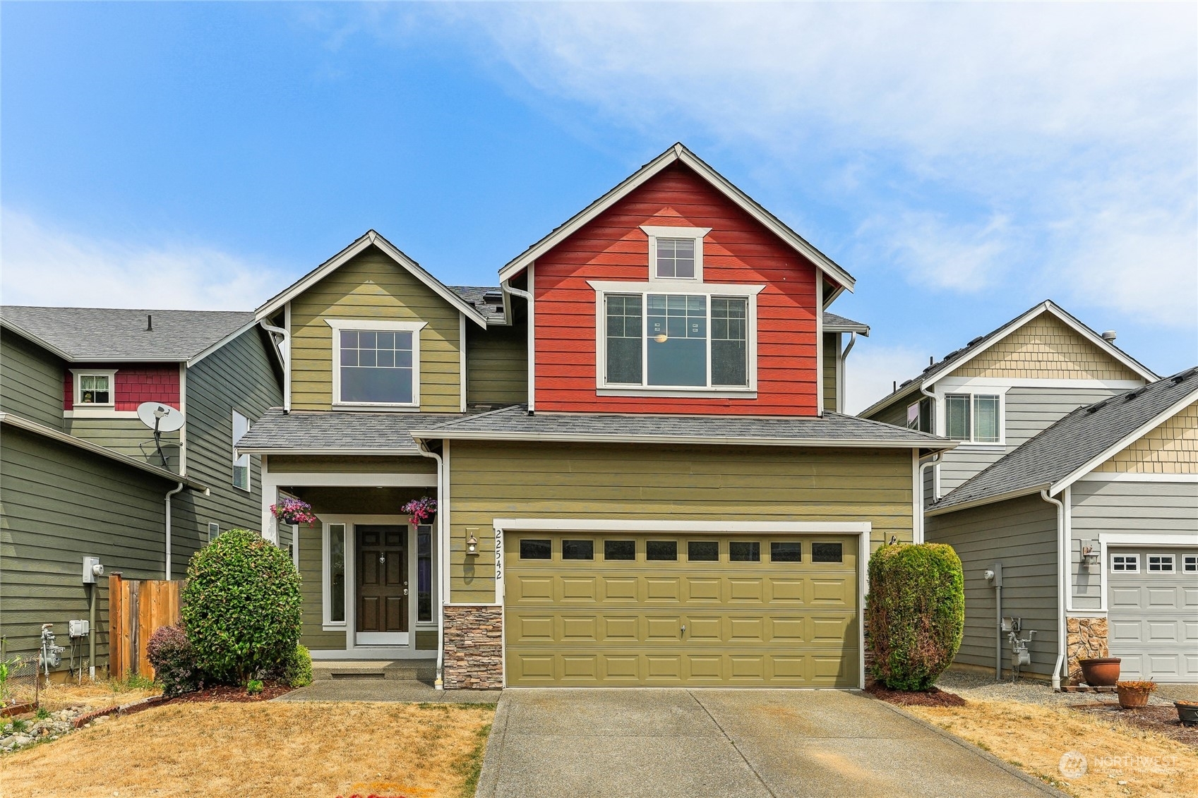 Property Photo: 22542 SE 269th Place WA 98038