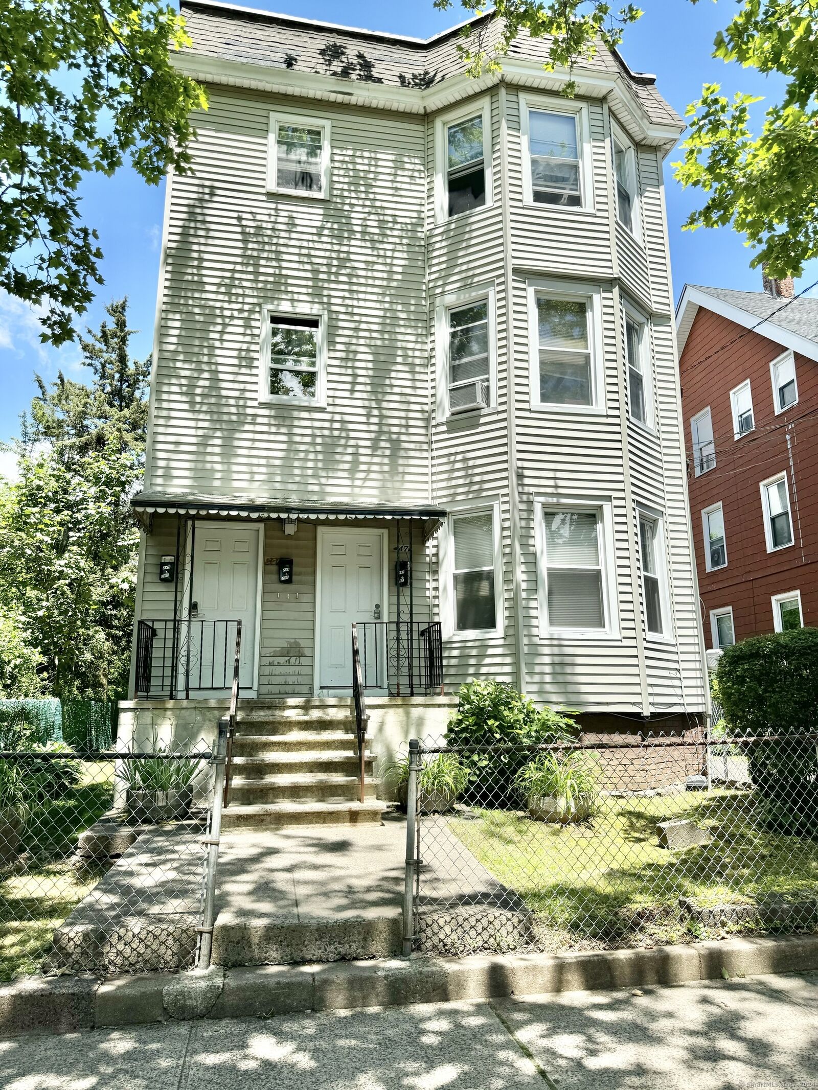 Property Photo:  247 West Ivy Street  CT 06511 