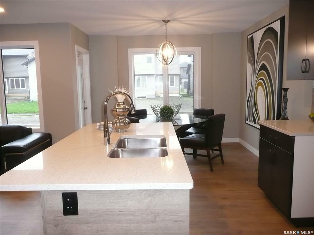 Property Photo:  154 Kostiuk Crescent  SK S7W 0L8 