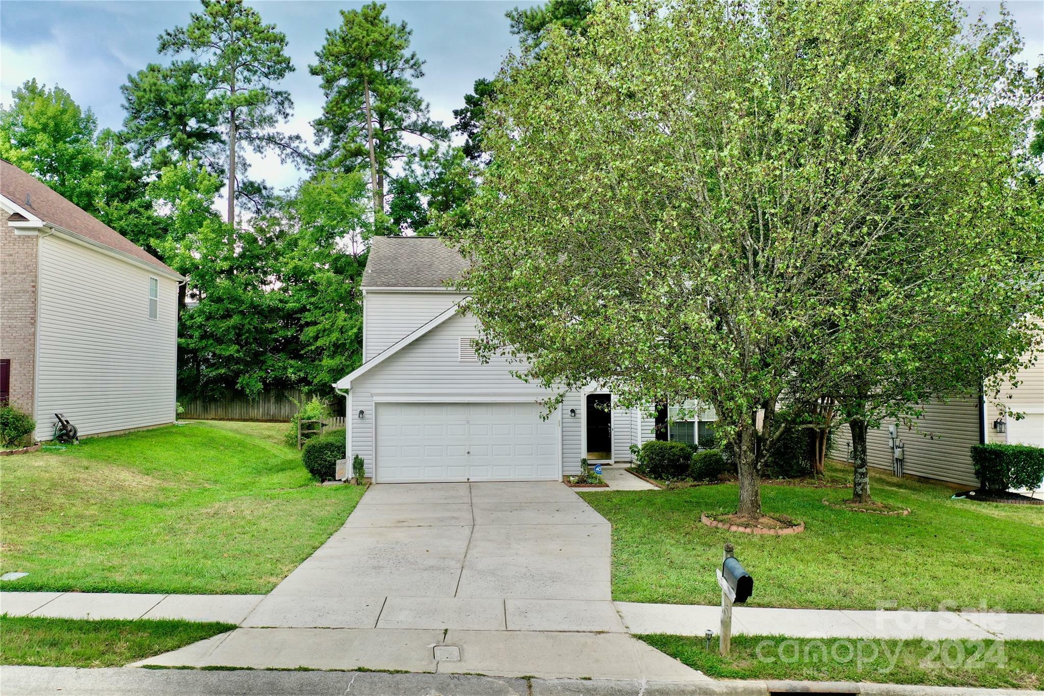 Property Photo:  6407 Sackett Way  NC 28269 