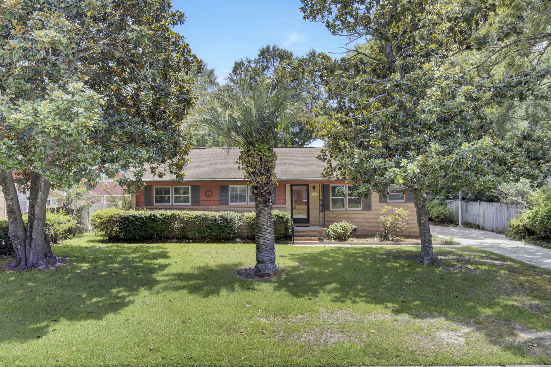 Property Photo: 3331 Londonderry Road SC 29420