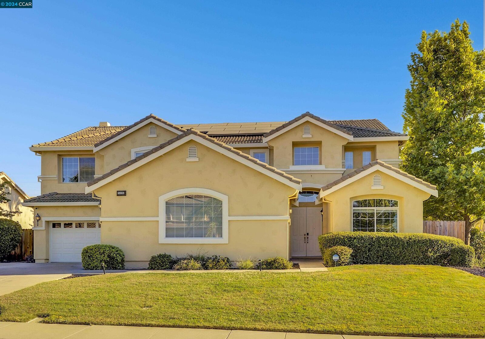 Property Photo: 5135 Hayward Ct CA 94531