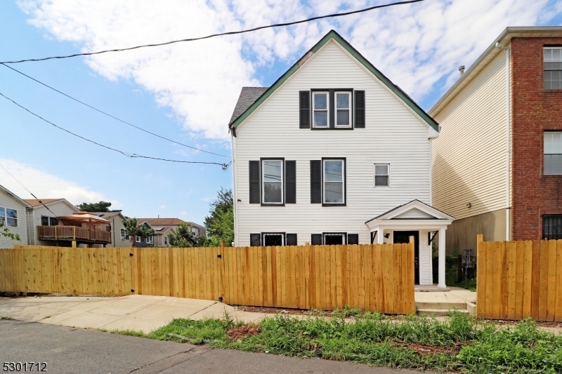 Property Photo:  212 Nye Ave  NJ 07112 