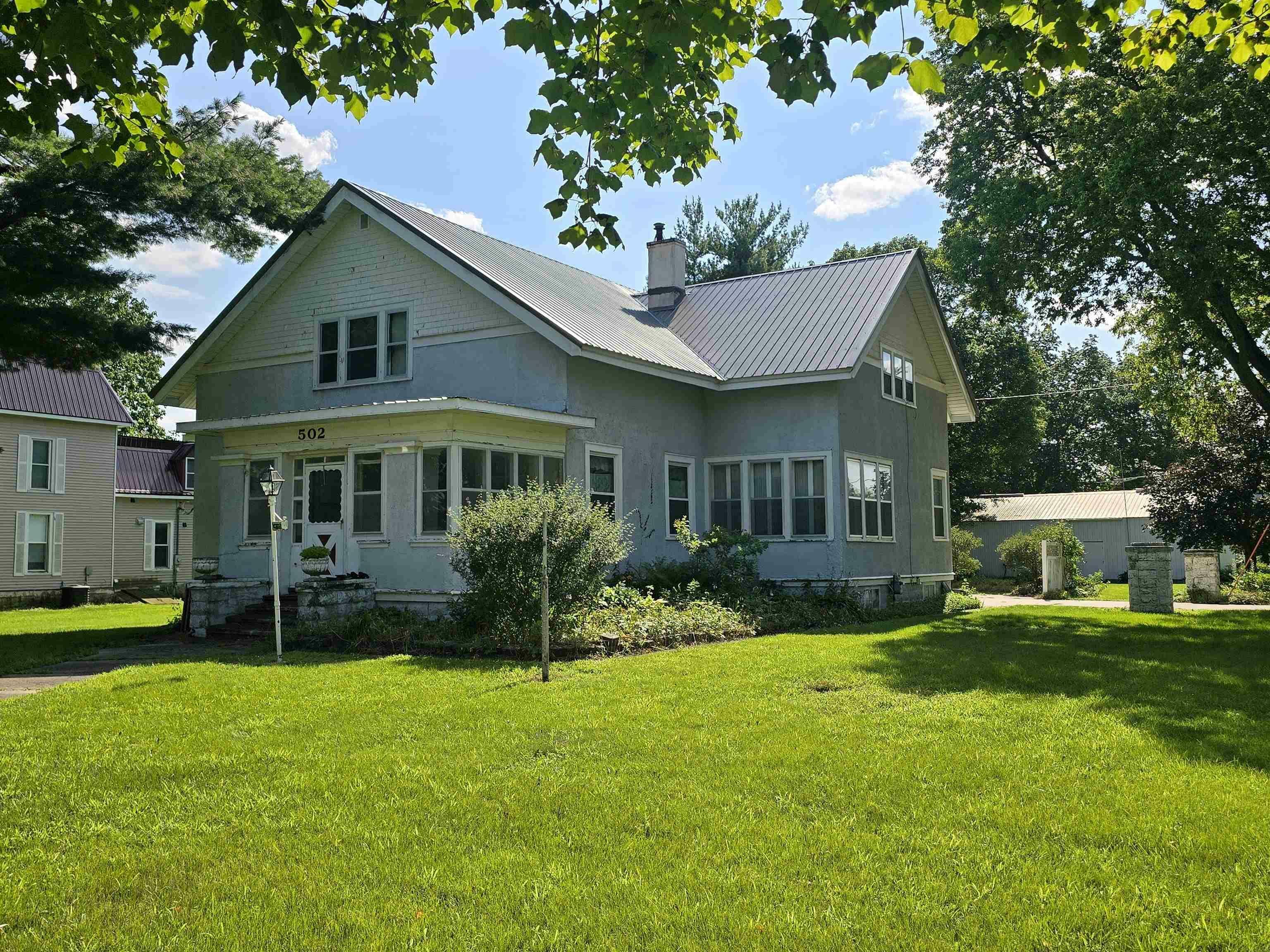 Property Photo:  502 S Main Street  IA 50619 