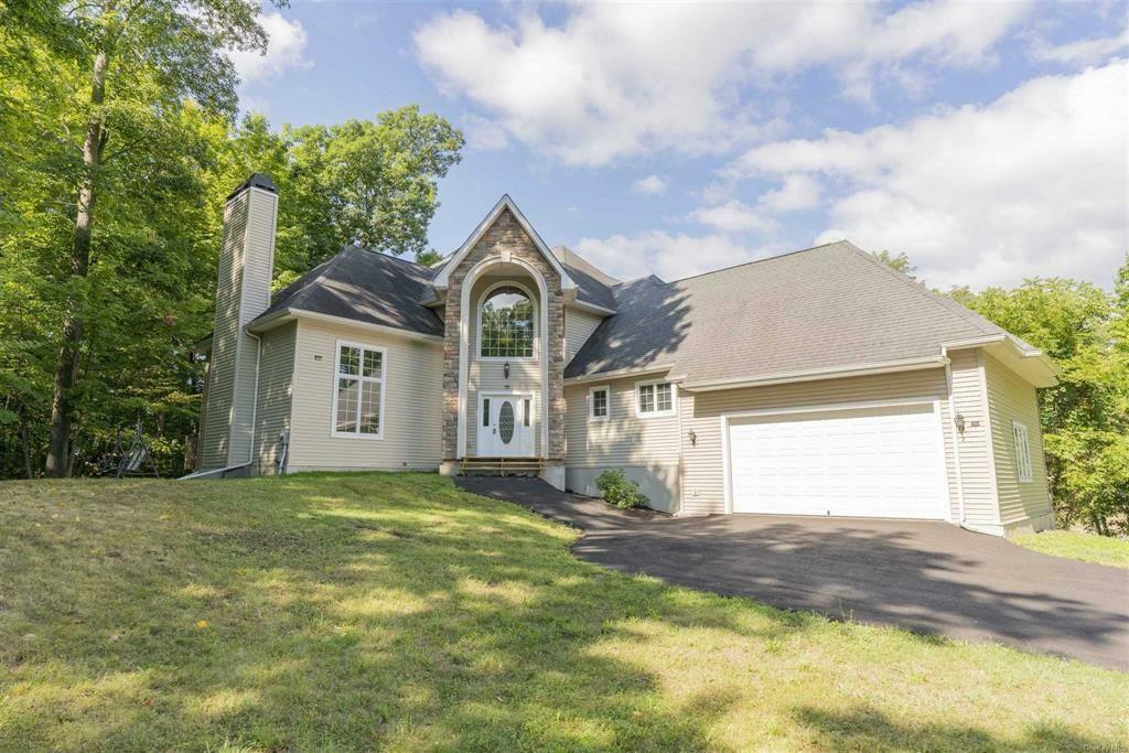 Property Photo:  21 Huyler Drive  NY 12538 