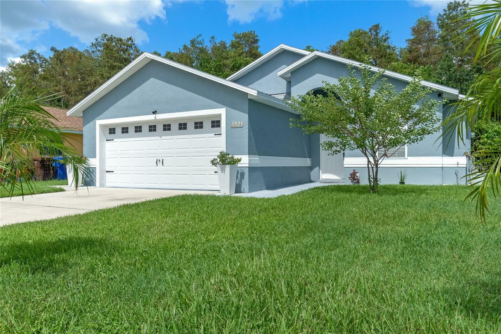 Property Photo:  2456 Oak Mill Drive  FL 34744 