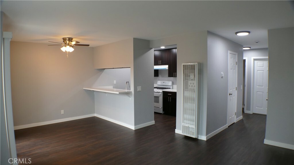 Property Photo:  1048 Marine Avenue 2  CA 90247 