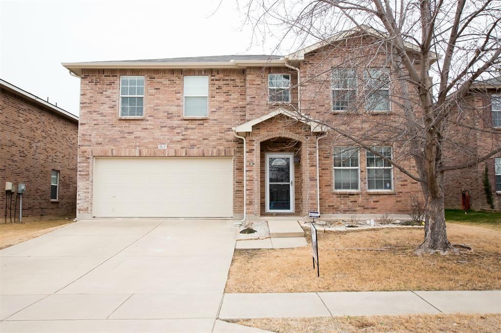 Property Photo: 1917 Kittredge Way TX 76247