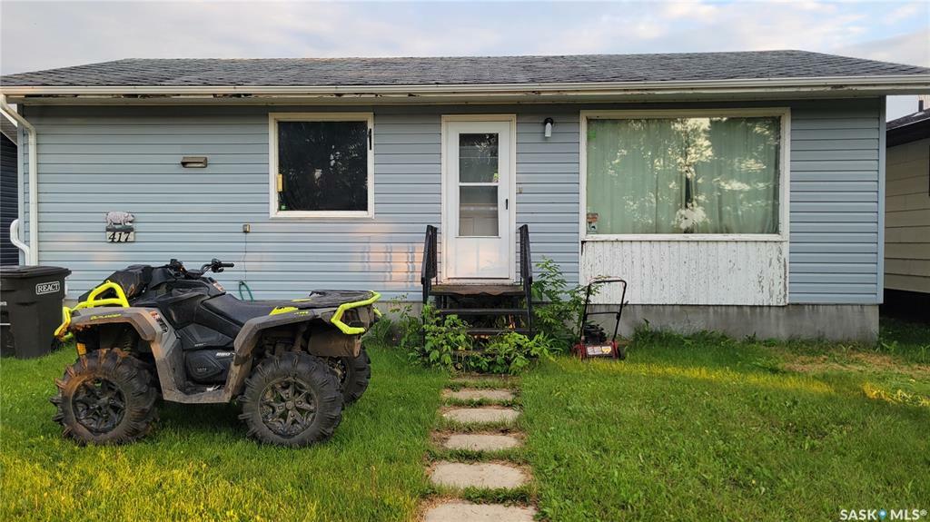 Property Photo:  417 3rd Street S  SK S0K 4P0 