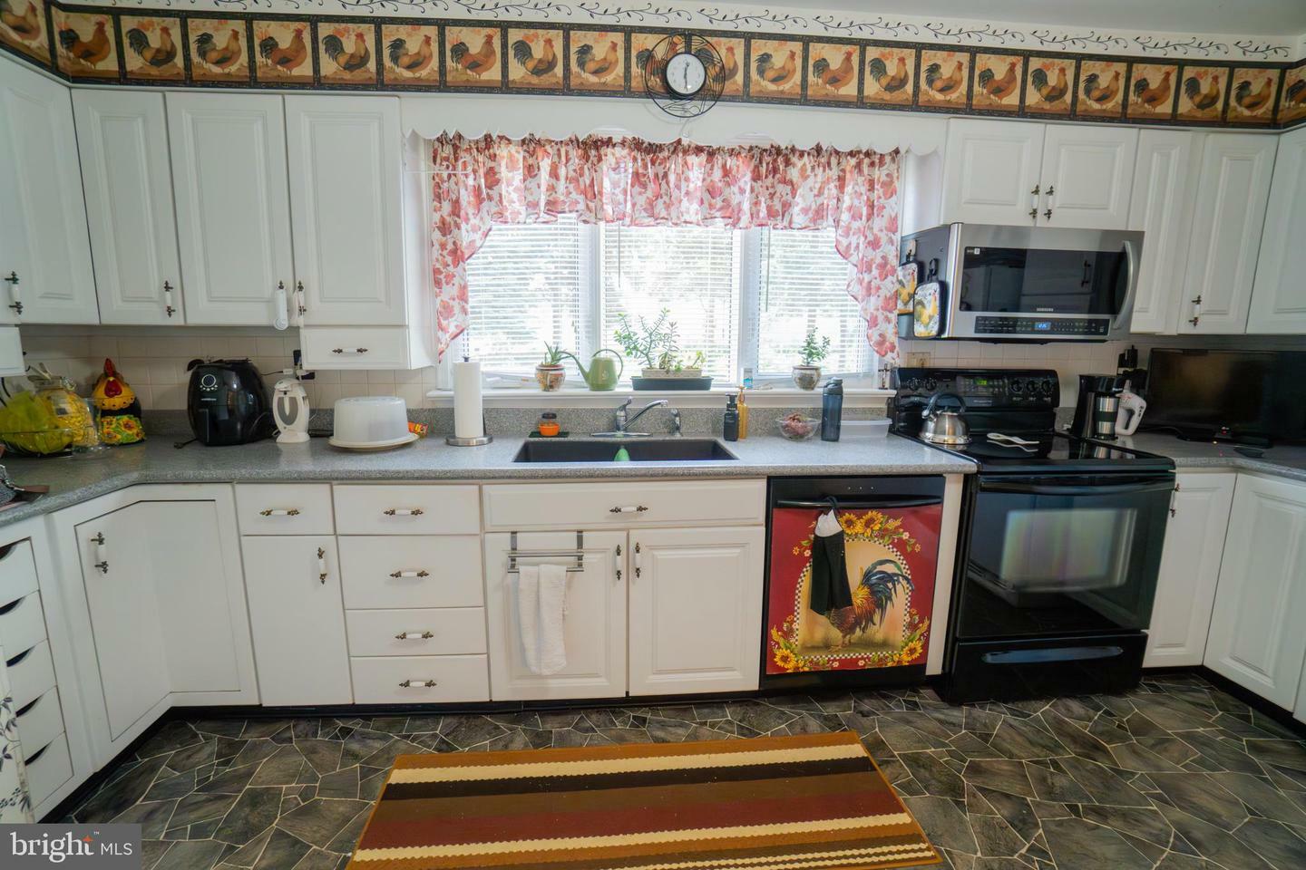 Property Photo:  5 San Juan Drive  PA 17055 