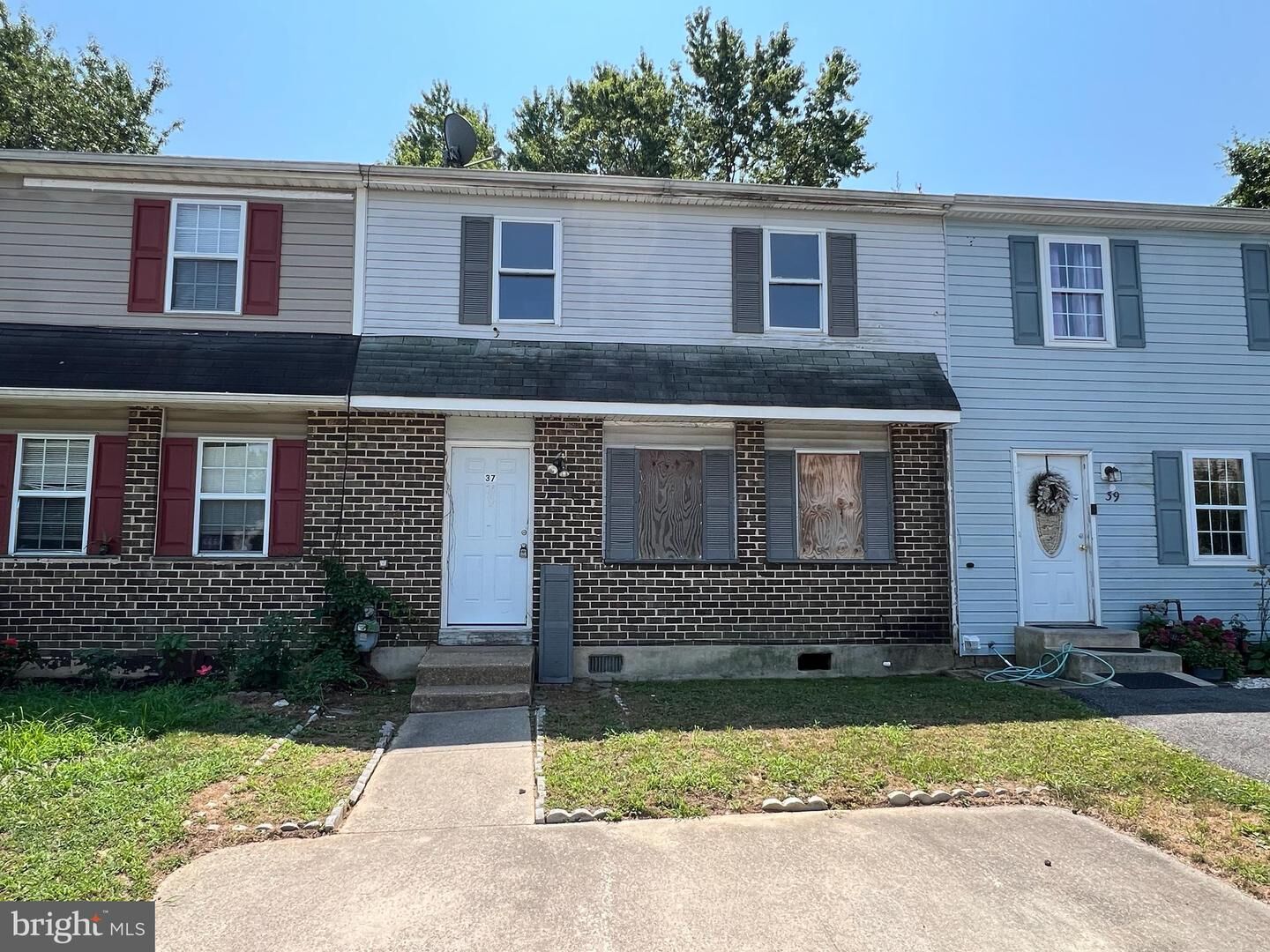Property Photo:  37 Curlew Circle  DE 19702 