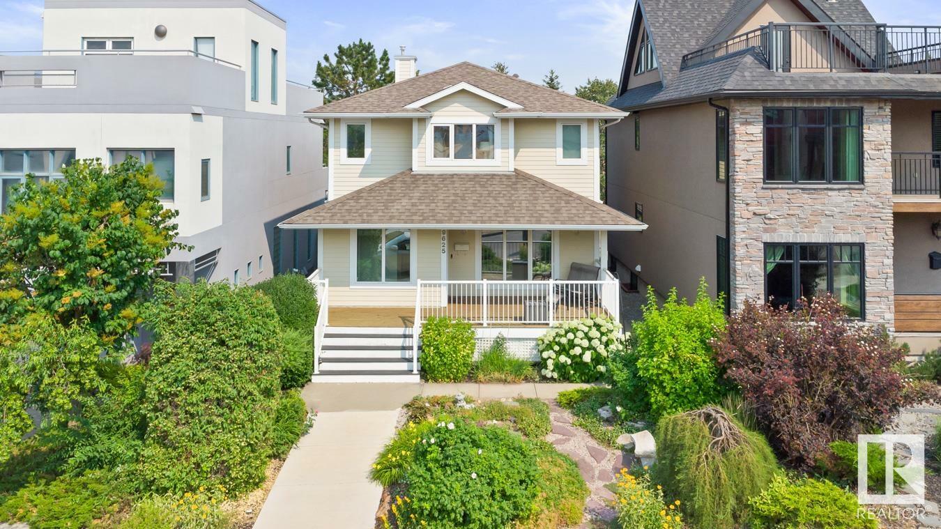 Property Photo:  9625 99A Street NW  AB T6E 3W9 