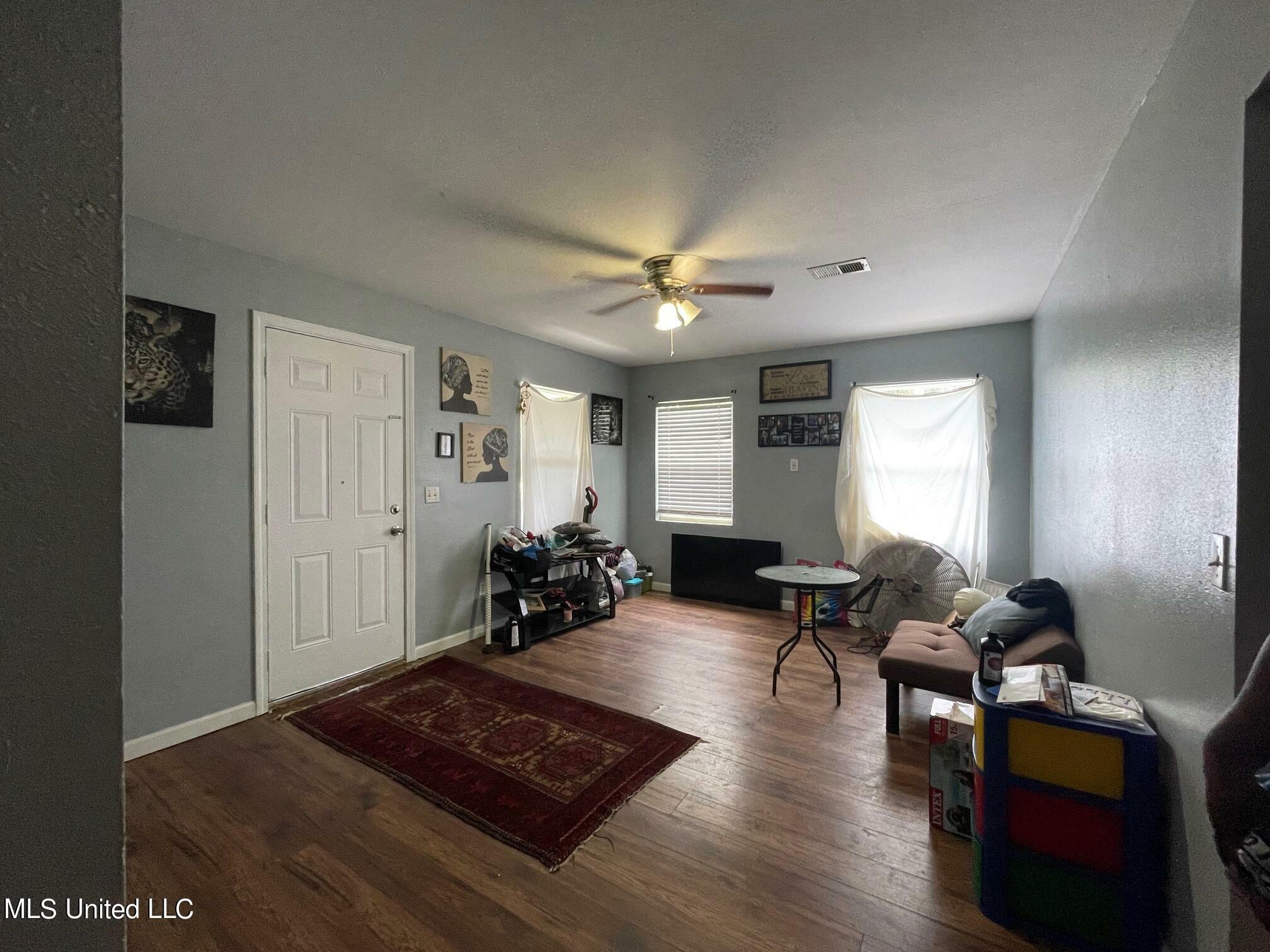 Property Photo:  223 Kuhn Street  MS 39530 