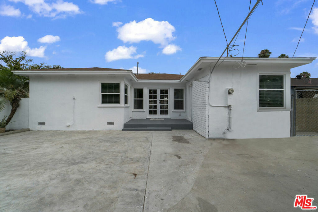 Property Photo:  2670 Magnolia Avenue  CA 90806 