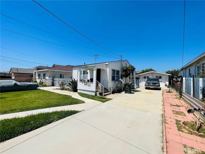 Property Photo: 3753 N Charlotte Avenue CA 91776