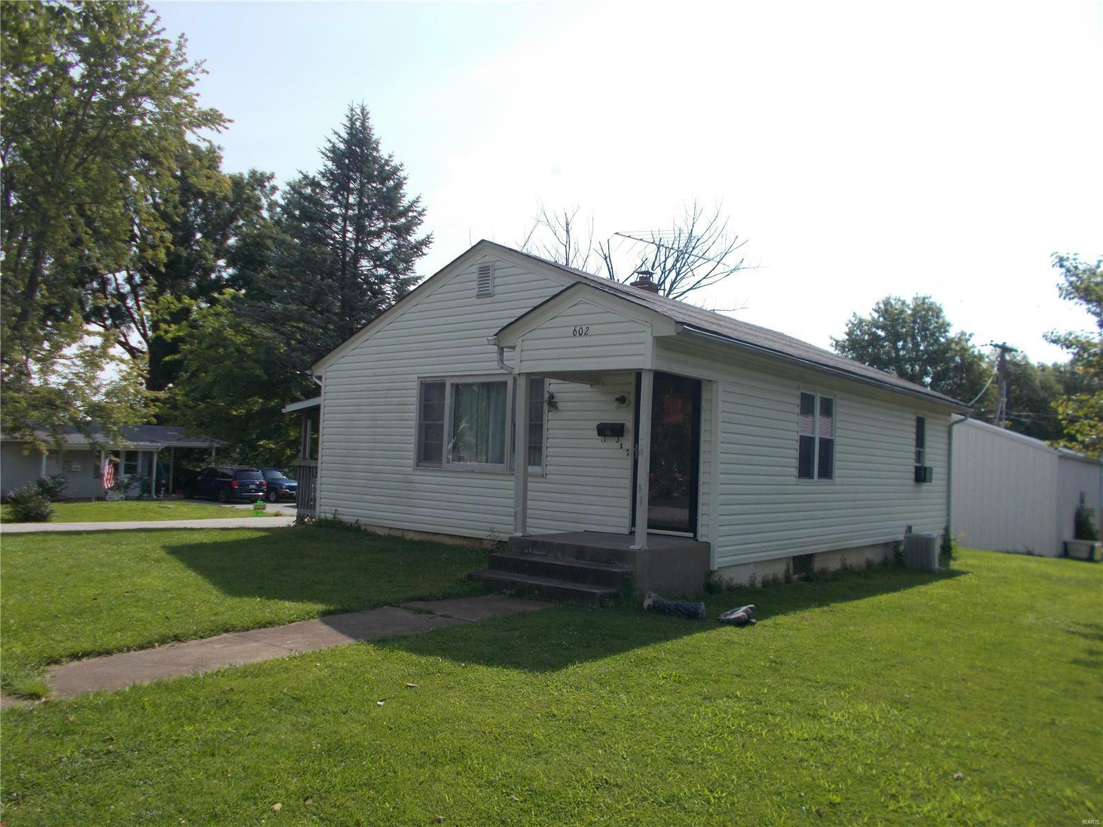 Property Photo:  602 3rd Street  MO 63383 