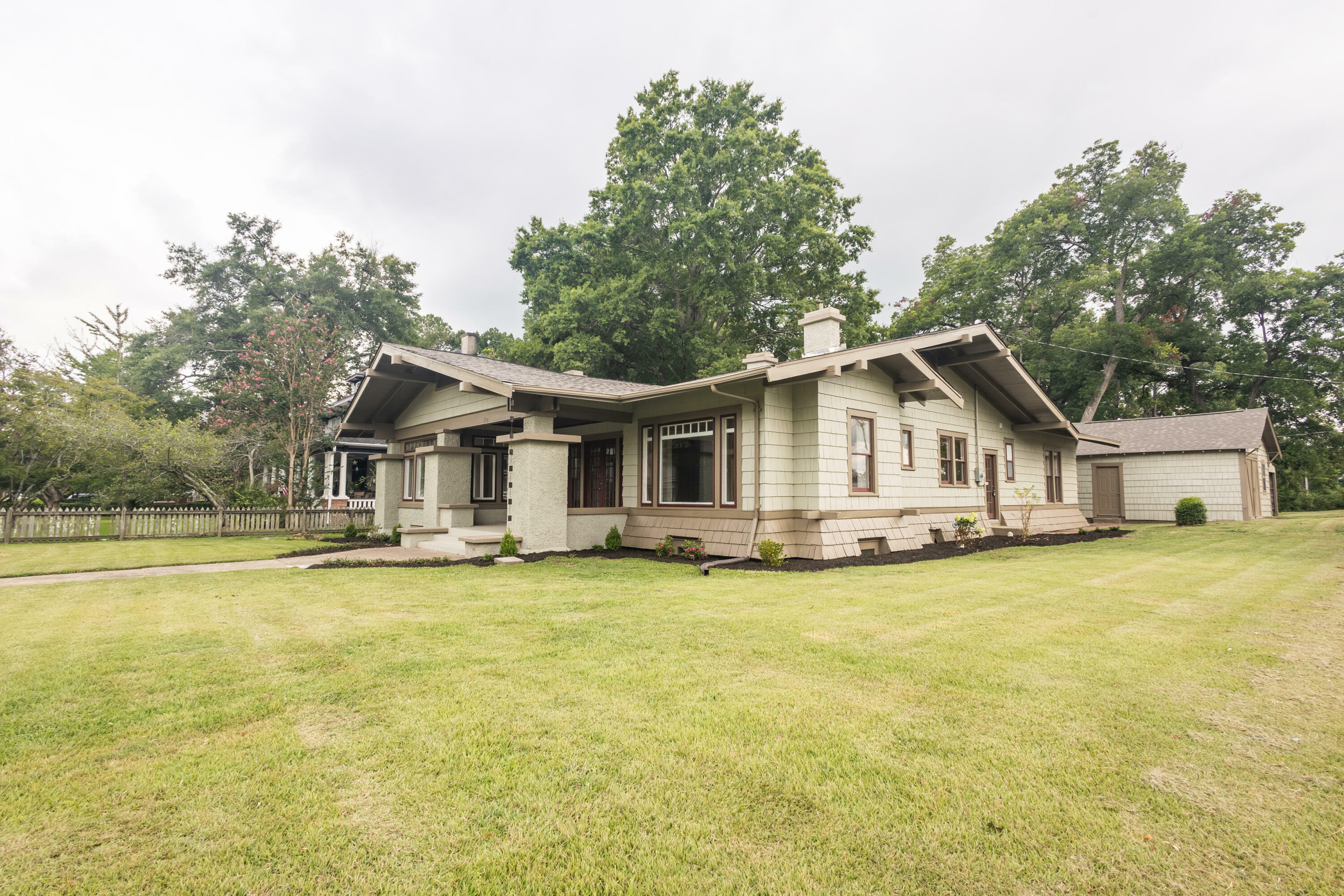 Property Photo:  602 Church St.  MS 38804 